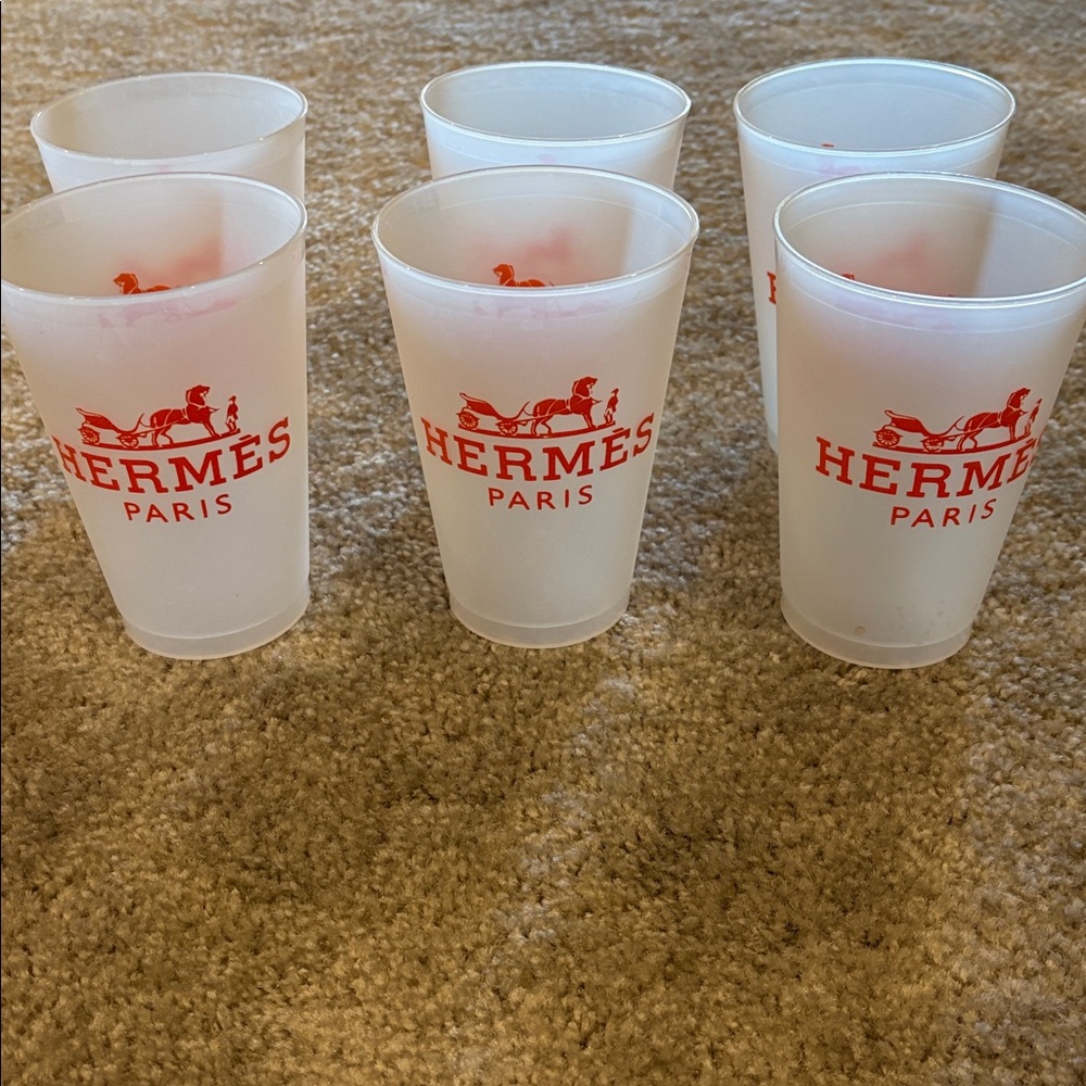 Hermès Paris Frosted plastic Cups Set